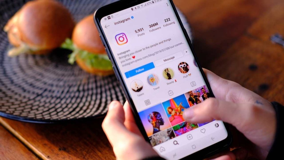 9 Reasons to Use Instagram for Business