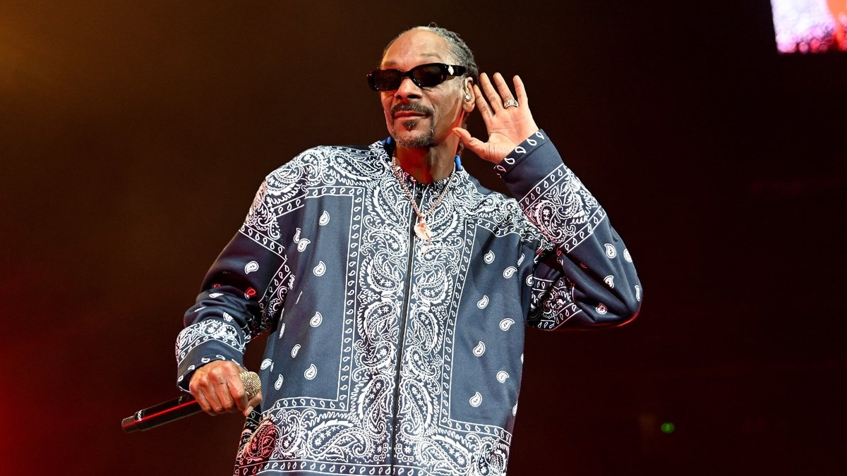 Snoop Dogg Net Worth: Career Income And Businesses