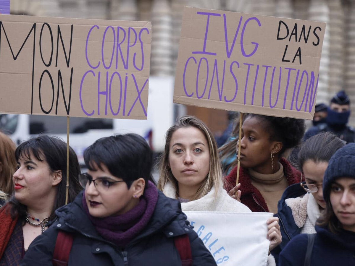 France’s Senate Votes 267-50 To Add Abortion ‘Freedom’ To The Constitution