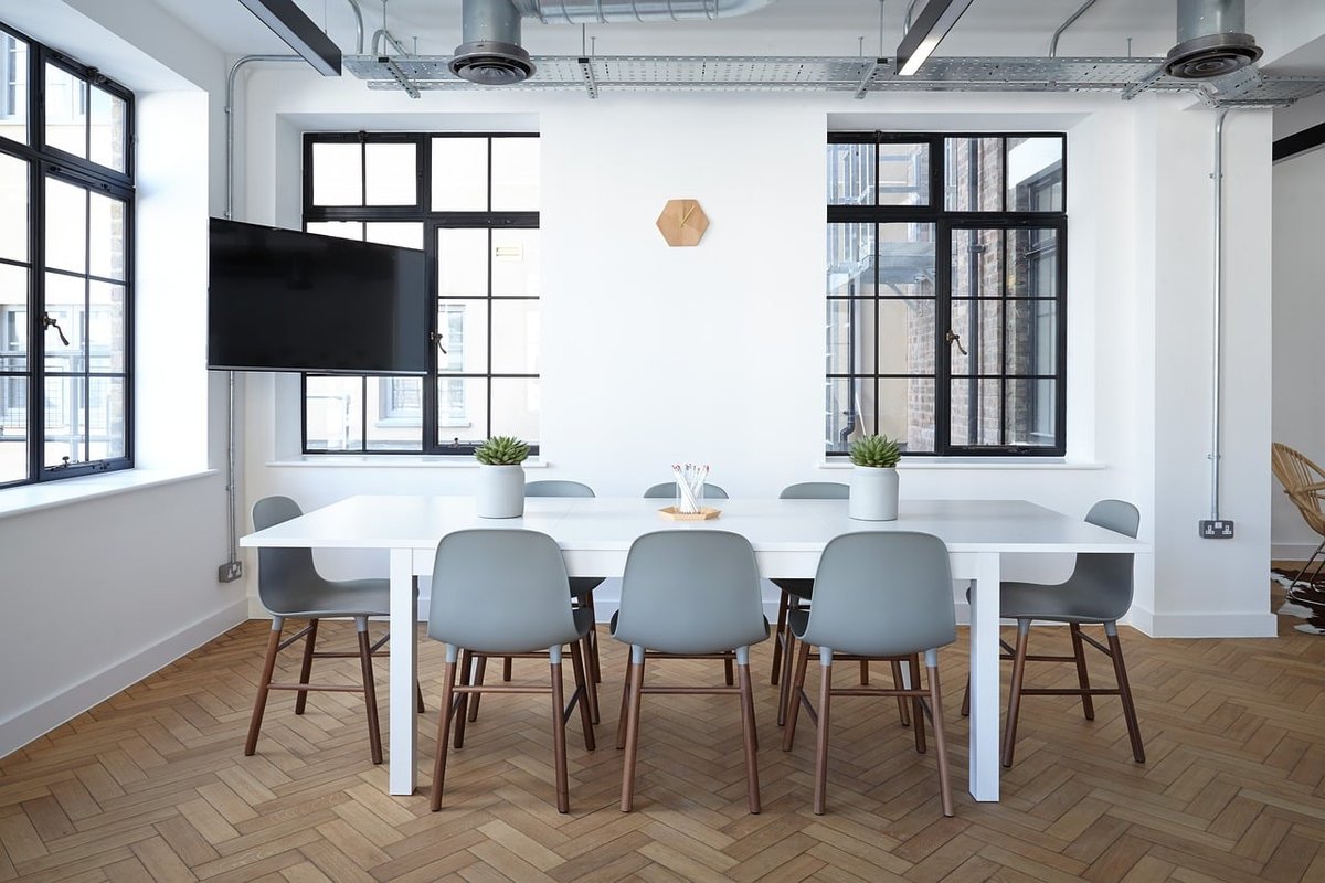 Designing an Office Space for Hybrid Work: The Best of Both Worlds