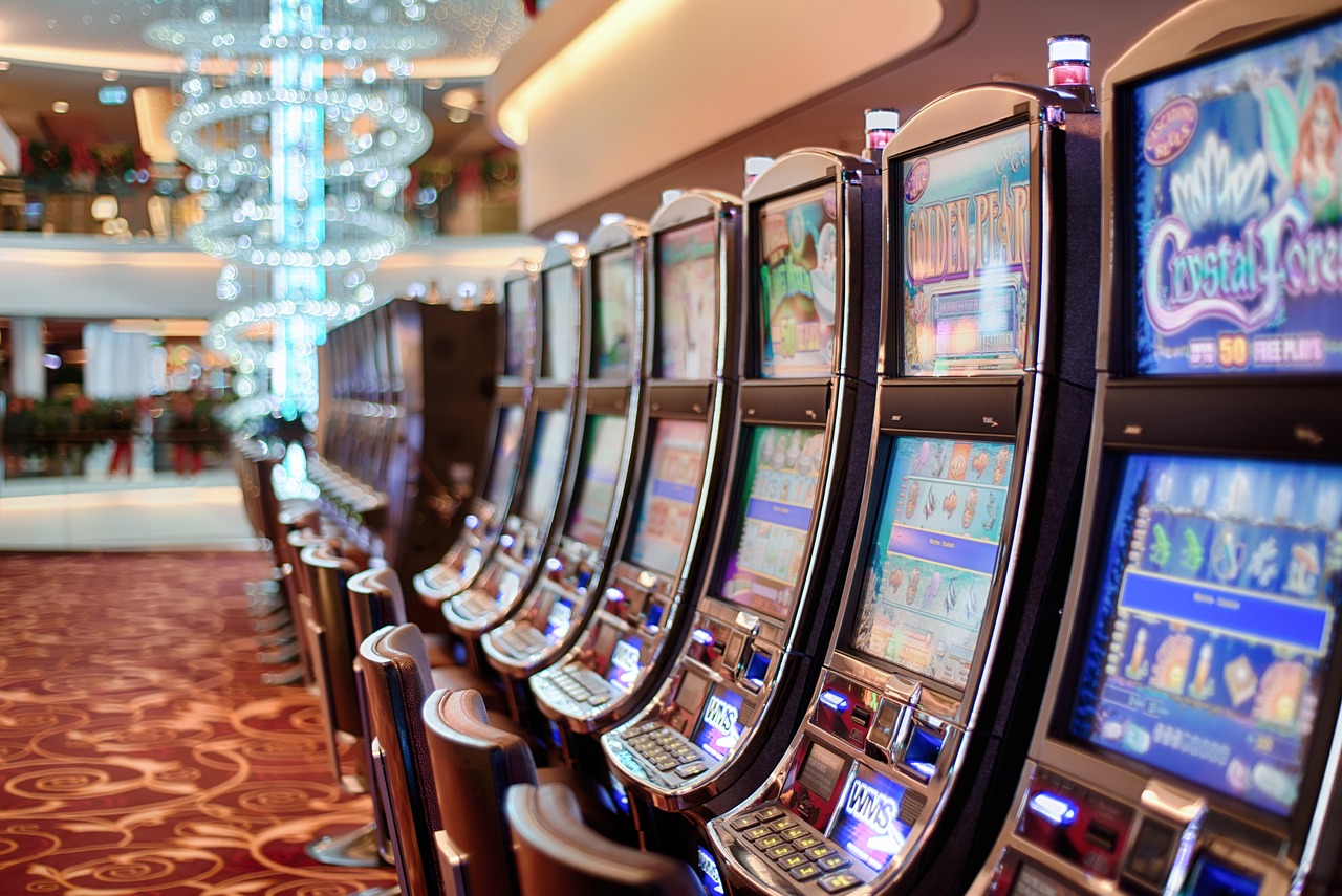 Do Daily Login Bonuses Work on Slots, Table Games, and Live Casino?